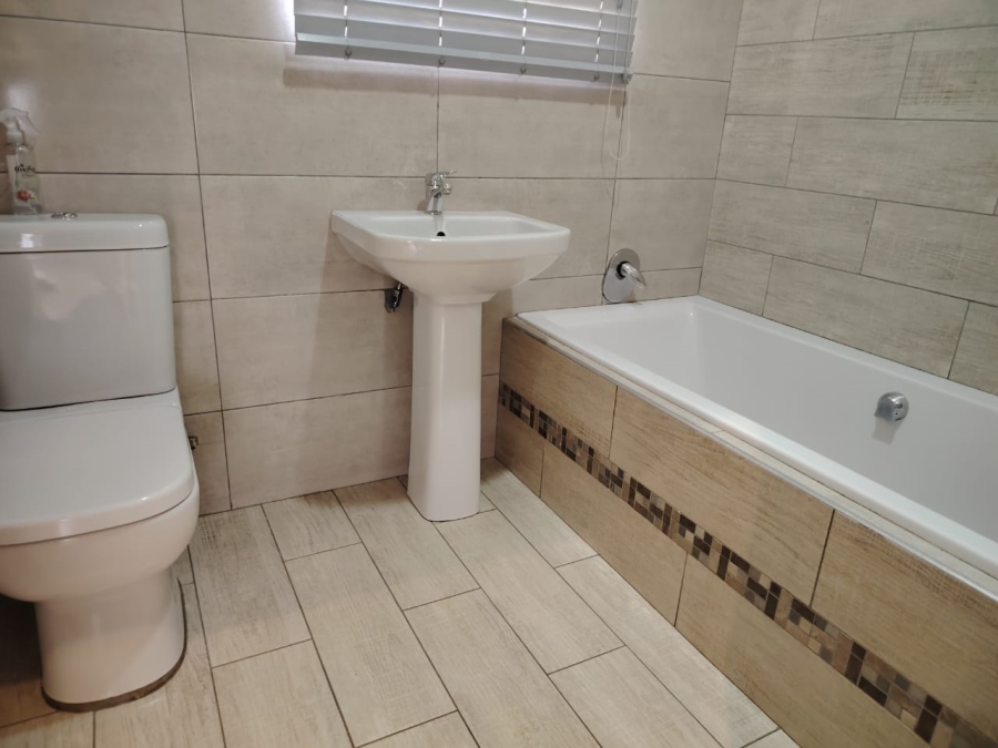 To Let 3 Bedroom Property for Rent in Elandspoort Gauteng