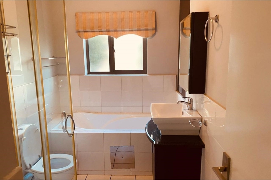 To Let 2 Bedroom Property for Rent in Noordwyk Gauteng