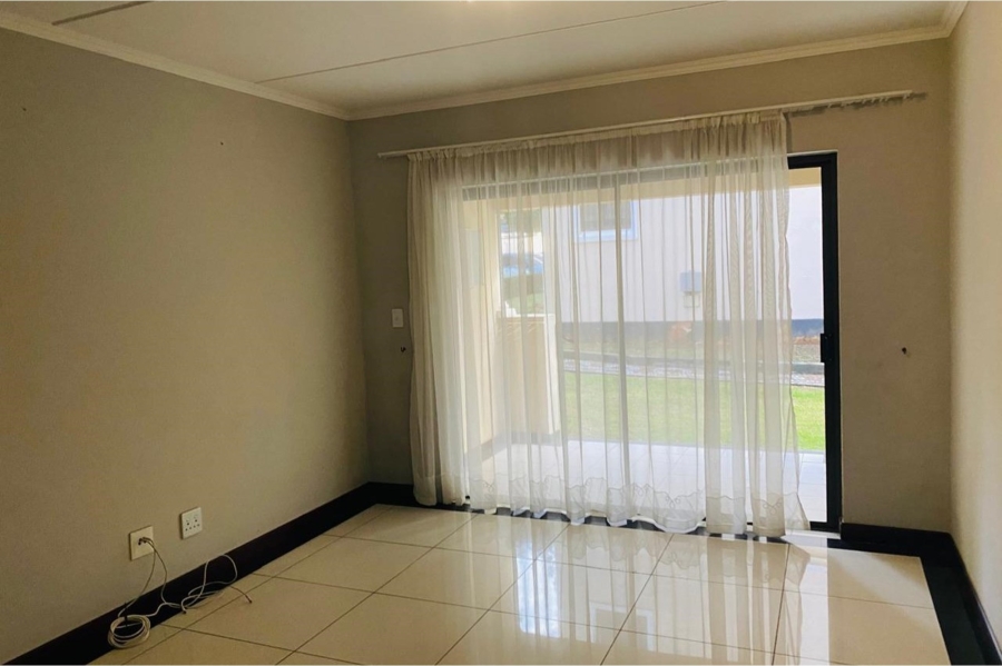 To Let 2 Bedroom Property for Rent in Noordwyk Gauteng