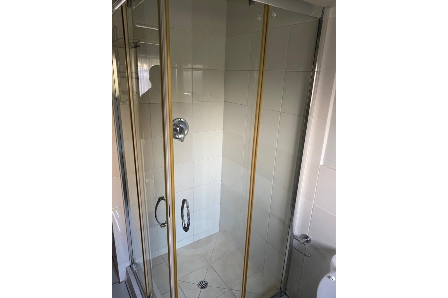 To Let 2 Bedroom Property for Rent in Noordwyk Gauteng