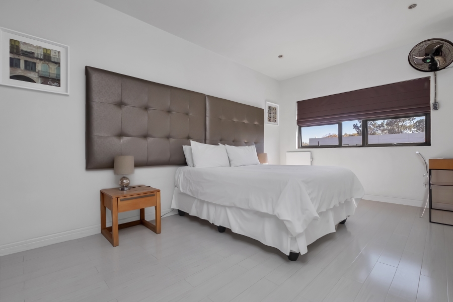 To Let 4 Bedroom Property for Rent in Sandown Gauteng
