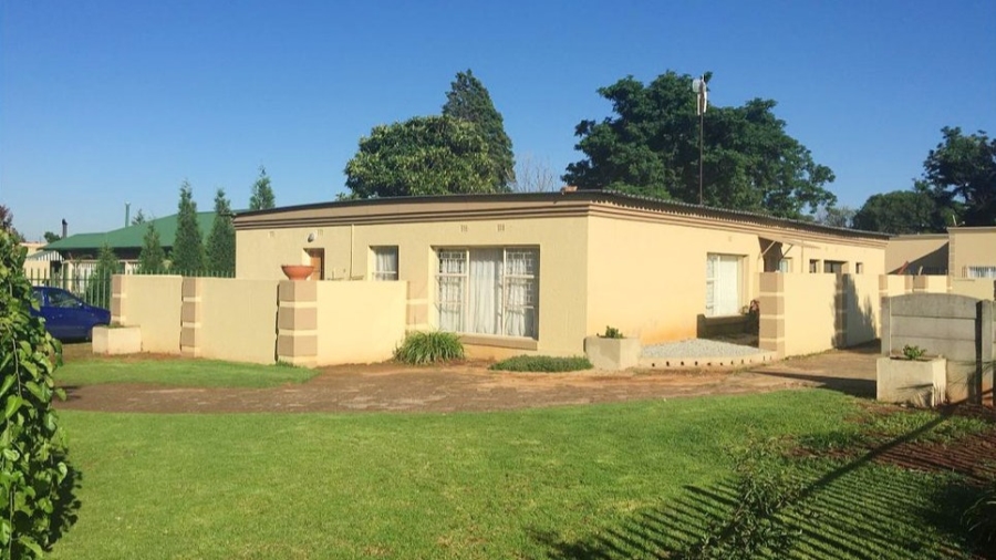 To Let 1 Bedroom Property for Rent in Dalview Gauteng