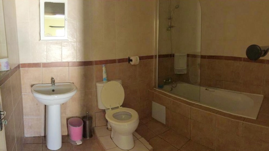 To Let 1 Bedroom Property for Rent in Dalview Gauteng