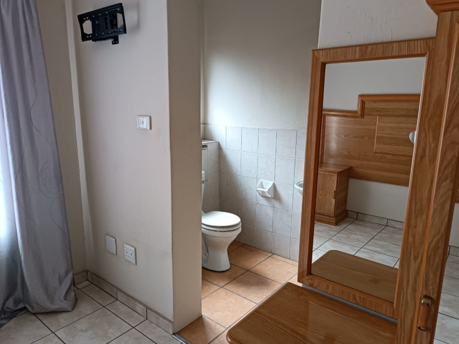 To Let 2 Bedroom Property for Rent in Birchleigh Gauteng