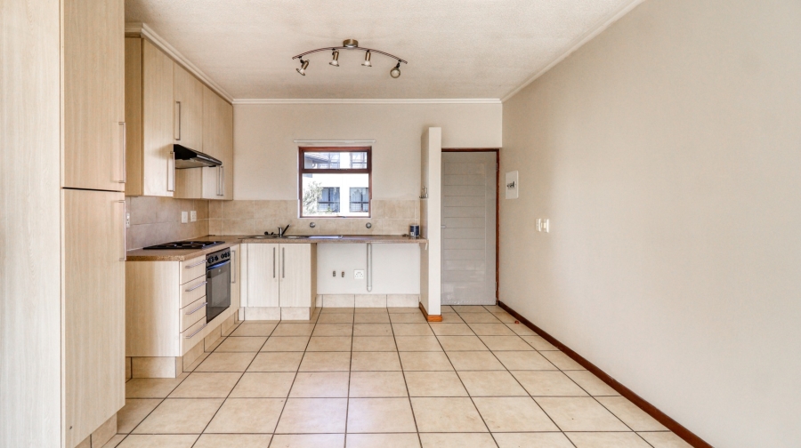 To Let 2 Bedroom Property for Rent in Lonehill Gauteng