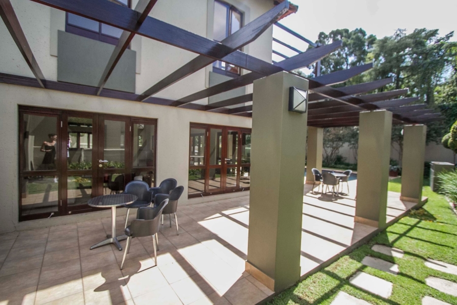 To Let 2 Bedroom Property for Rent in Lonehill Gauteng
