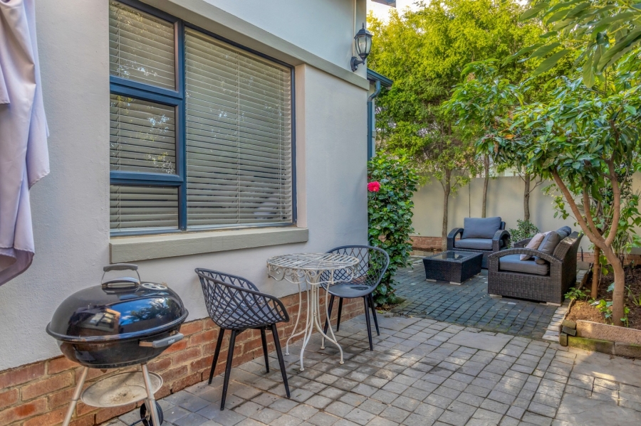 To Let 2 Bedroom Property for Rent in Broadacres Gauteng