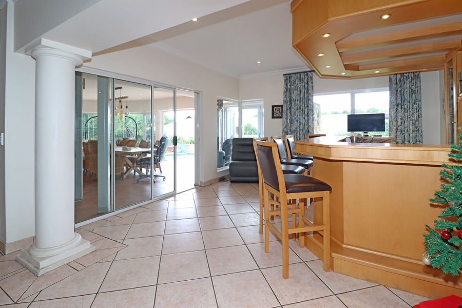 5 Bedroom Property for Sale in Kyalami Estates Gauteng