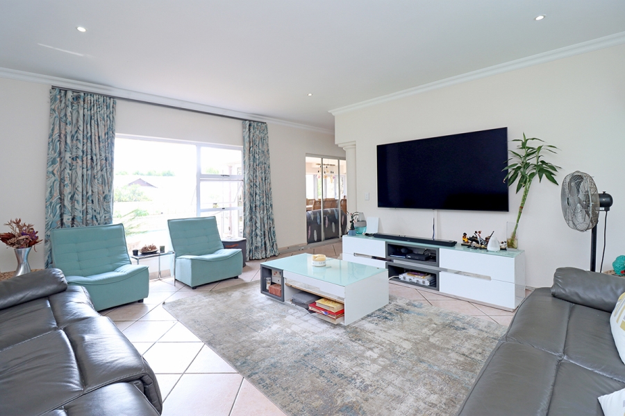 5 Bedroom Property for Sale in Kyalami Estates Gauteng