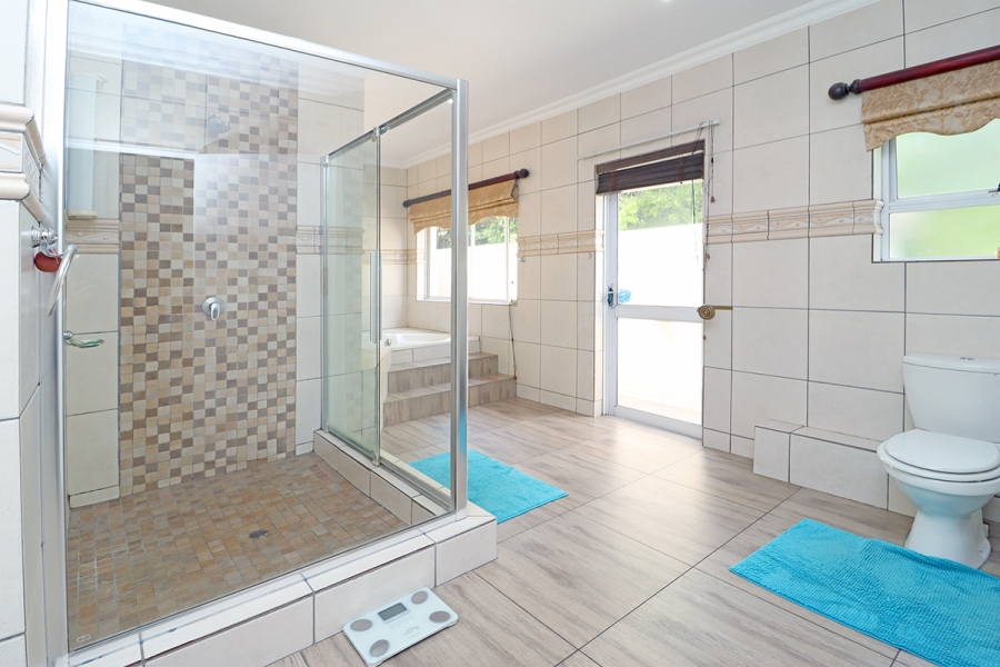 5 Bedroom Property for Sale in Kyalami Estates Gauteng