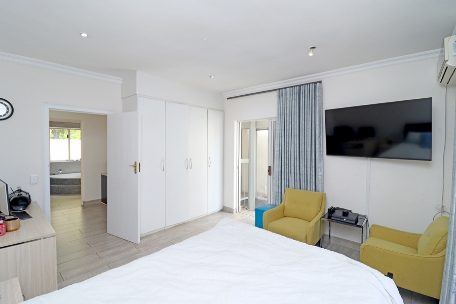 5 Bedroom Property for Sale in Kyalami Estates Gauteng