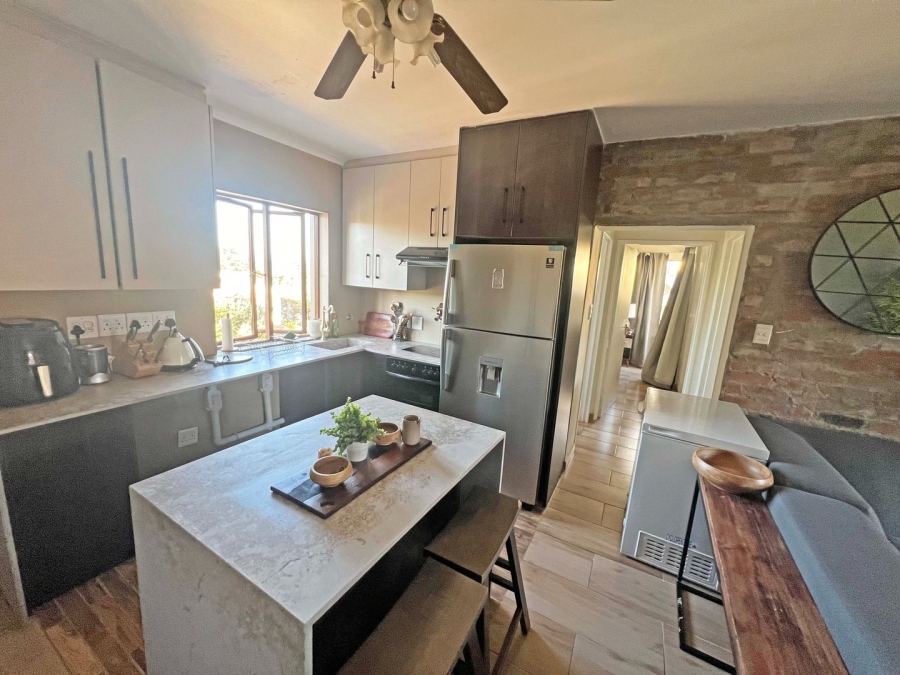 To Let 2 Bedroom Property for Rent in Bryanston Gauteng