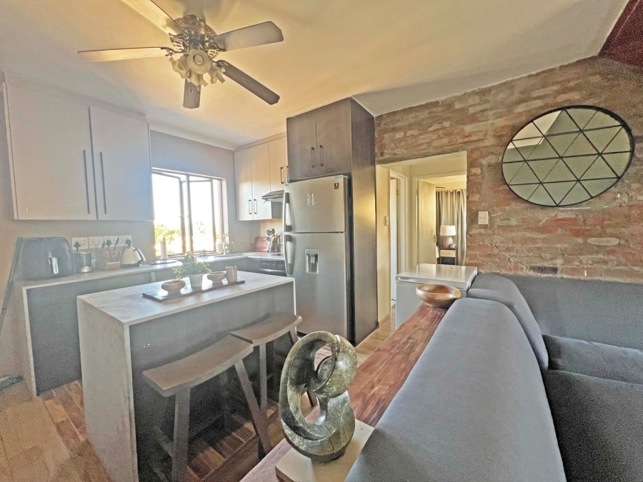 To Let 2 Bedroom Property for Rent in Bryanston Gauteng