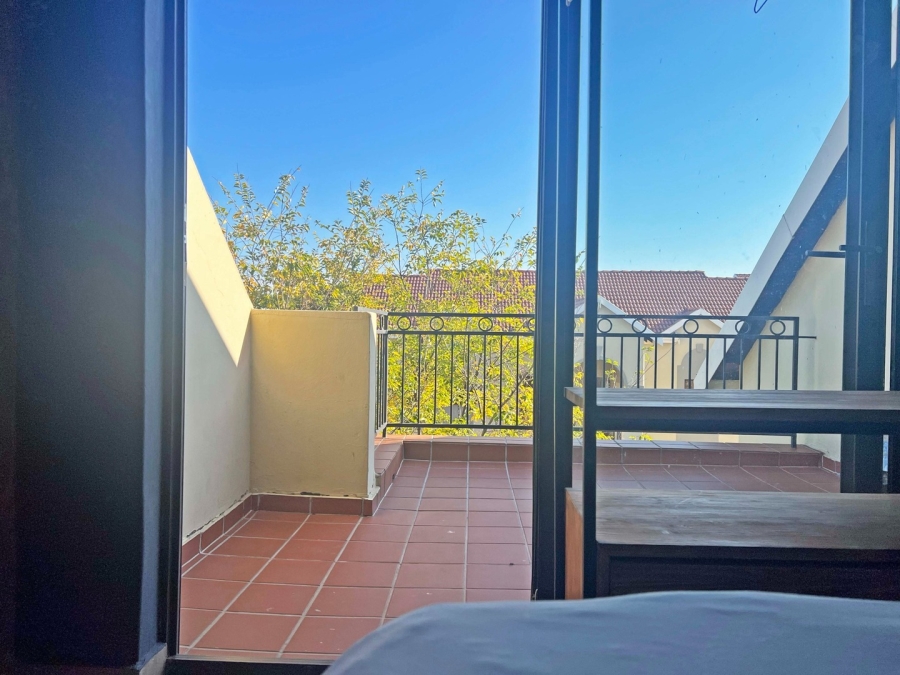 To Let 2 Bedroom Property for Rent in Bryanston Gauteng
