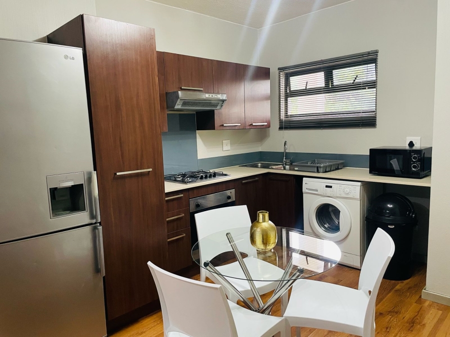 To Let 2 Bedroom Property for Rent in Fourways Gauteng