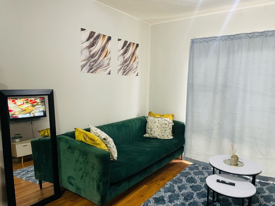 To Let 2 Bedroom Property for Rent in Fourways Gauteng