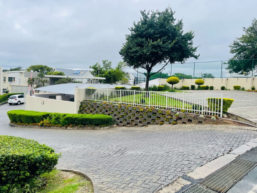 To Let 2 Bedroom Property for Rent in Fourways Gauteng