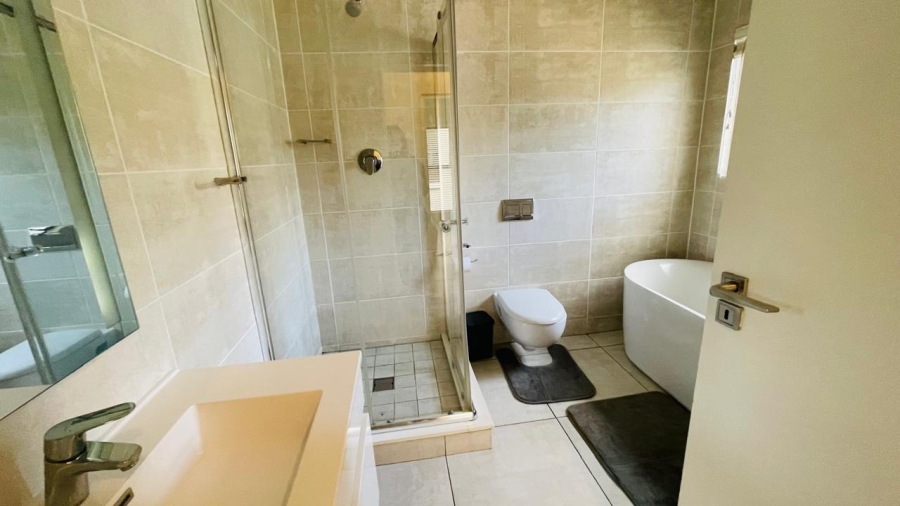 3 Bedroom Property for Sale in Waterfall Gauteng