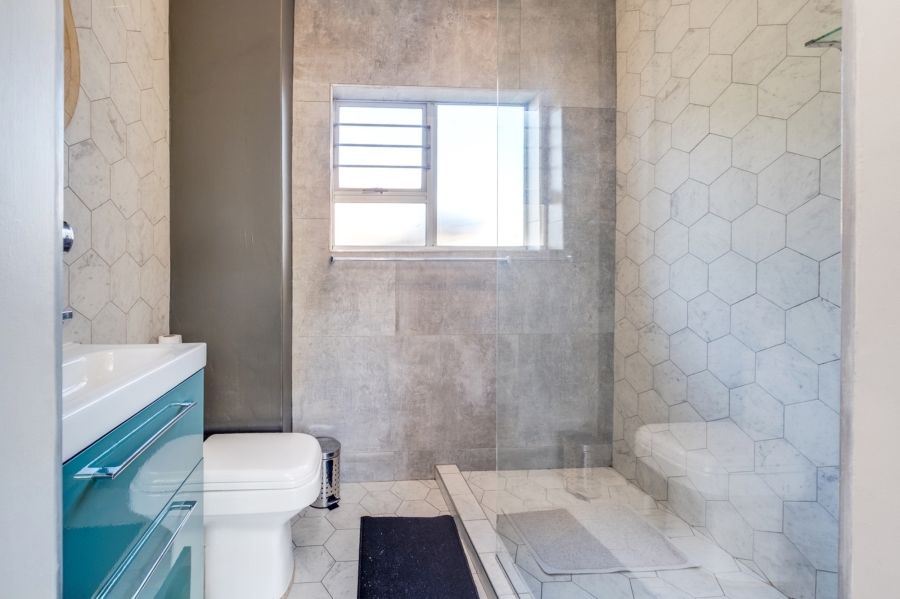 1 Bedroom Property for Sale in Bedfordview Gauteng