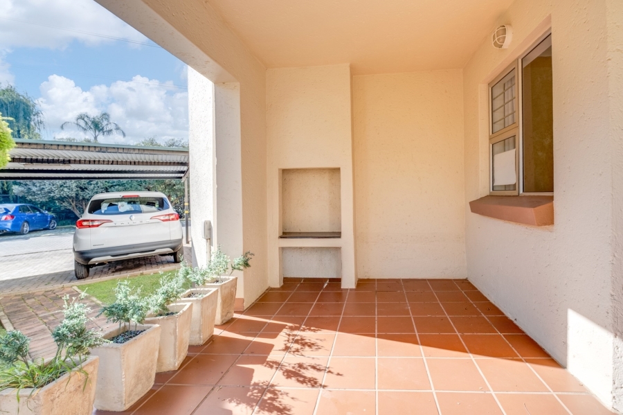 1 Bedroom Property for Sale in Bedfordview Gauteng