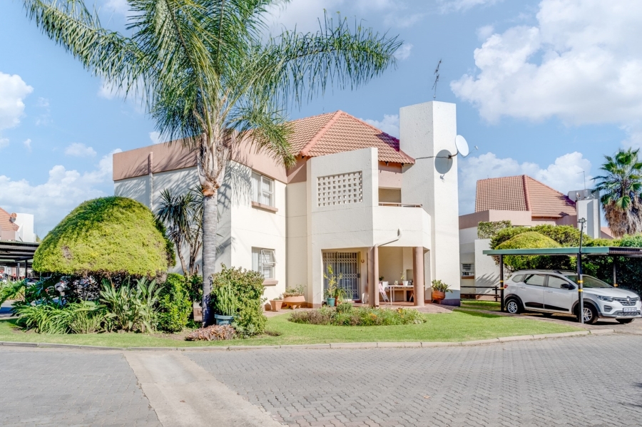 1 Bedroom Property for Sale in Bedfordview Gauteng
