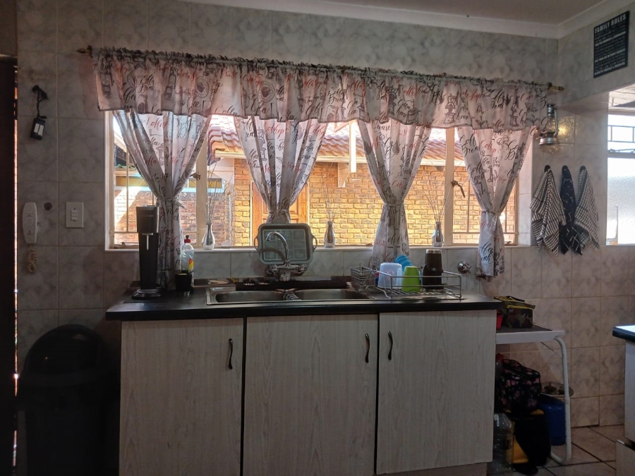 3 Bedroom Property for Sale in Homelake Gauteng