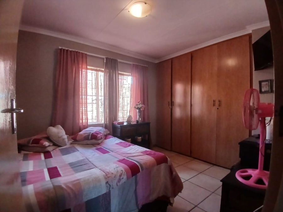 3 Bedroom Property for Sale in Homelake Gauteng