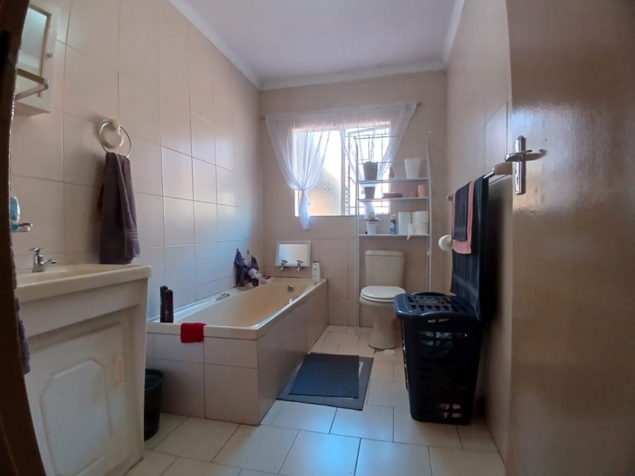 3 Bedroom Property for Sale in Homelake Gauteng