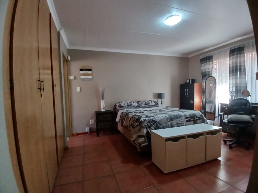 3 Bedroom Property for Sale in Homelake Gauteng