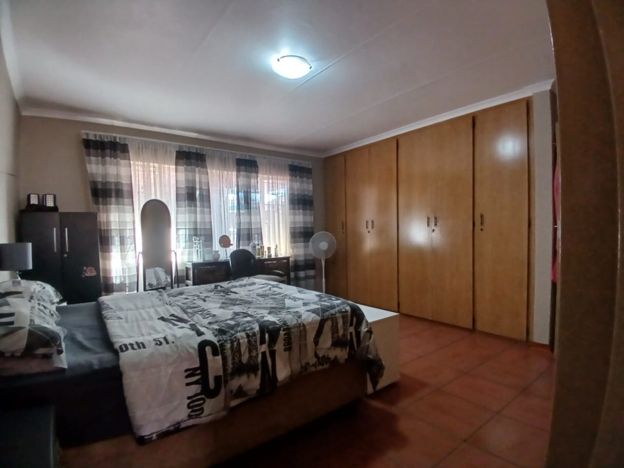 3 Bedroom Property for Sale in Homelake Gauteng