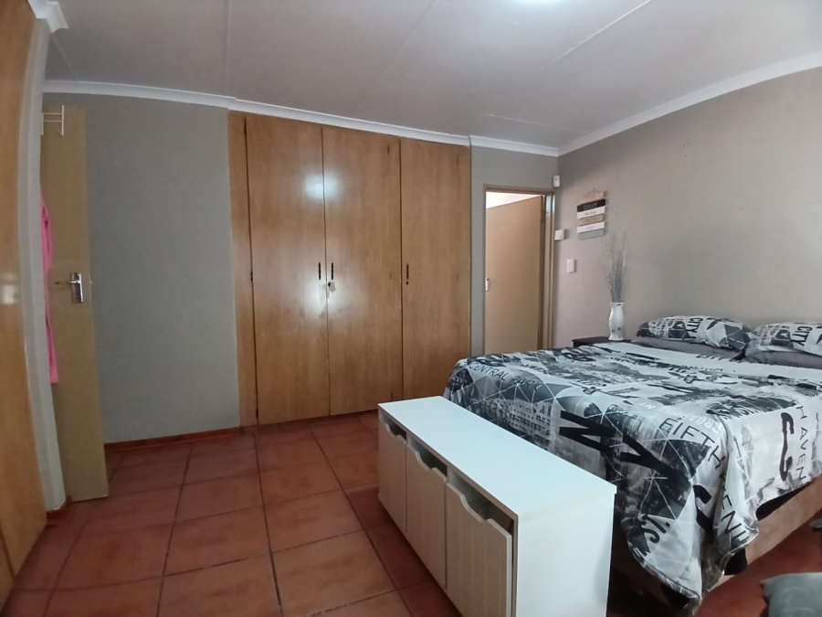 3 Bedroom Property for Sale in Homelake Gauteng