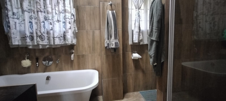 3 Bedroom Property for Sale in Greenhills Gauteng