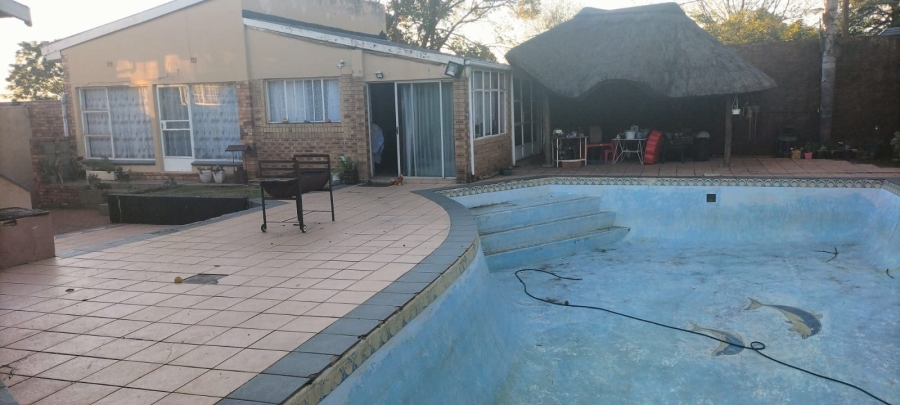 3 Bedroom Property for Sale in Greenhills Gauteng