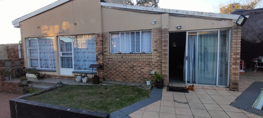 3 Bedroom Property for Sale in Greenhills Gauteng