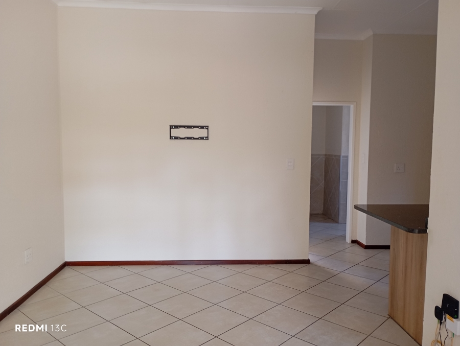 2 Bedroom Property for Sale in Goedeburg Gauteng
