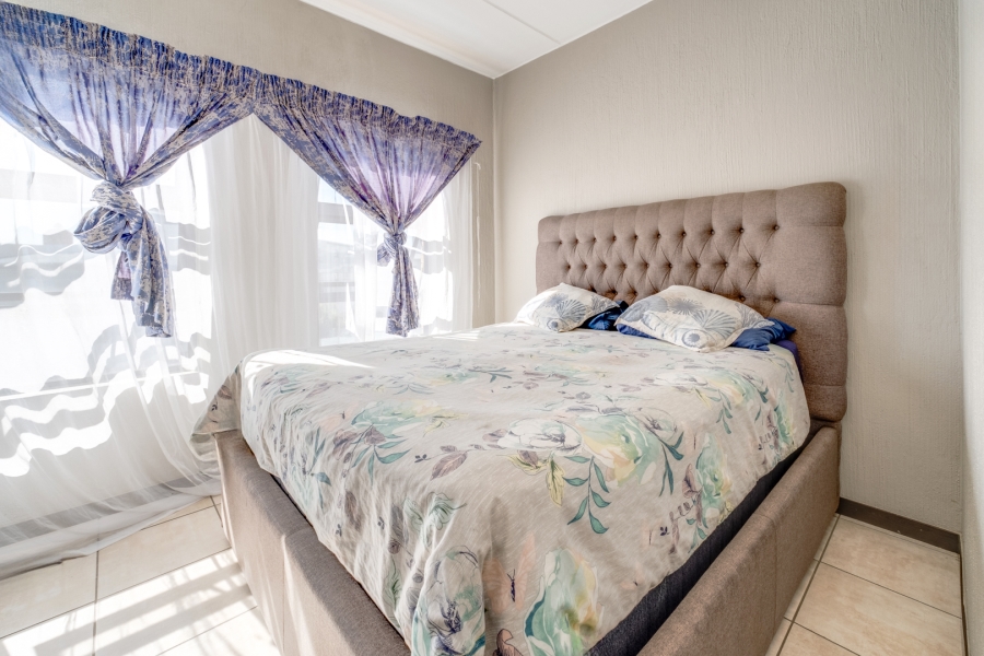 2 Bedroom Property for Sale in Barbeque Downs Gauteng