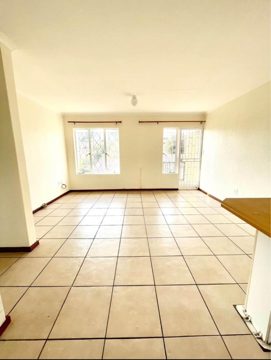 To Let 2 Bedroom Property for Rent in Breaunanda Gauteng