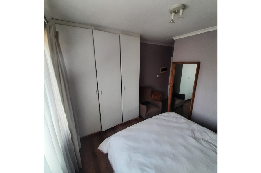 To Let 2 Bedroom Property for Rent in Heuwelsig Estate Gauteng