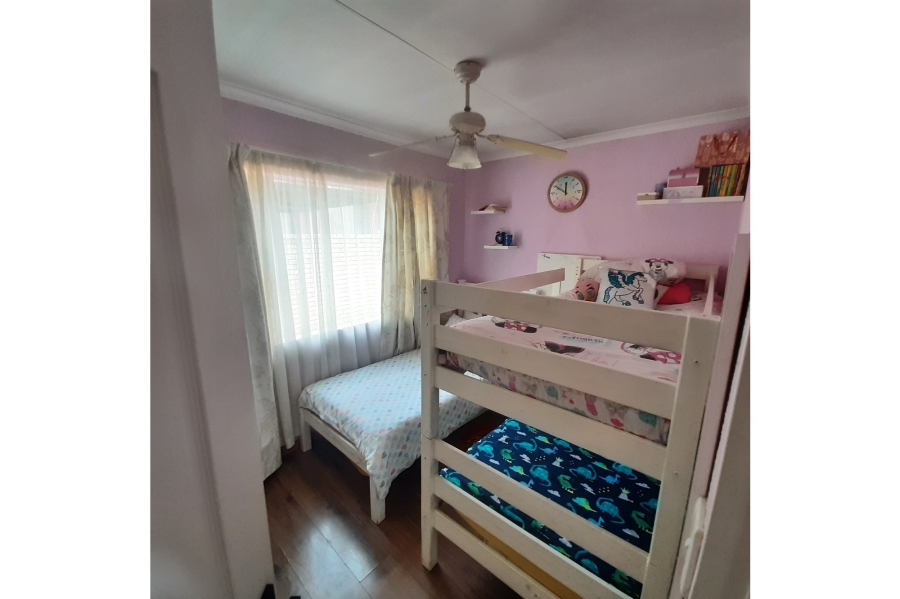 To Let 2 Bedroom Property for Rent in Heuwelsig Estate Gauteng