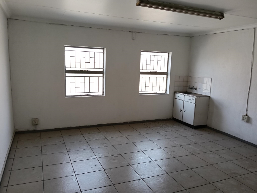 To Let commercial Property for Rent in Silvertondale Gauteng