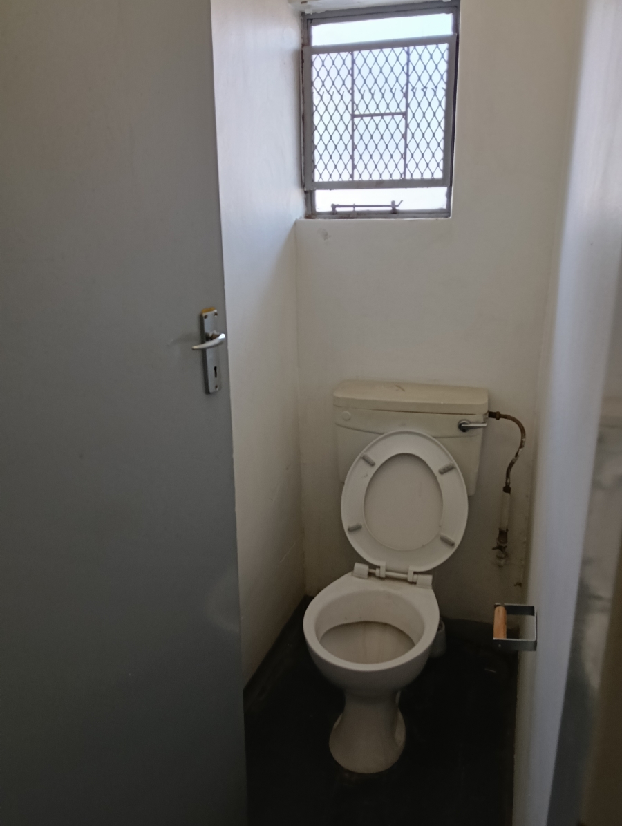 To Let commercial Property for Rent in Silvertondale Gauteng