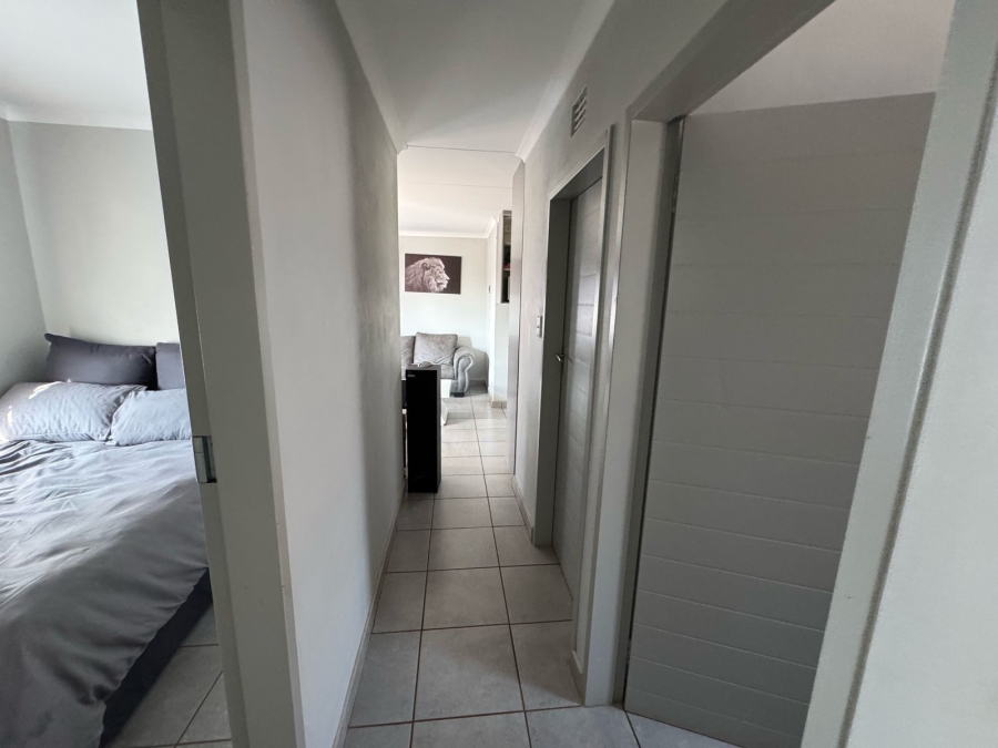 To Let 3 Bedroom Property for Rent in Protea Glen Gauteng