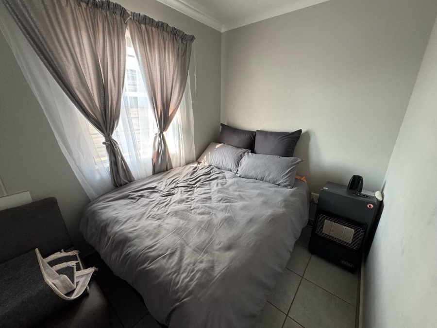 To Let 3 Bedroom Property for Rent in Protea Glen Gauteng