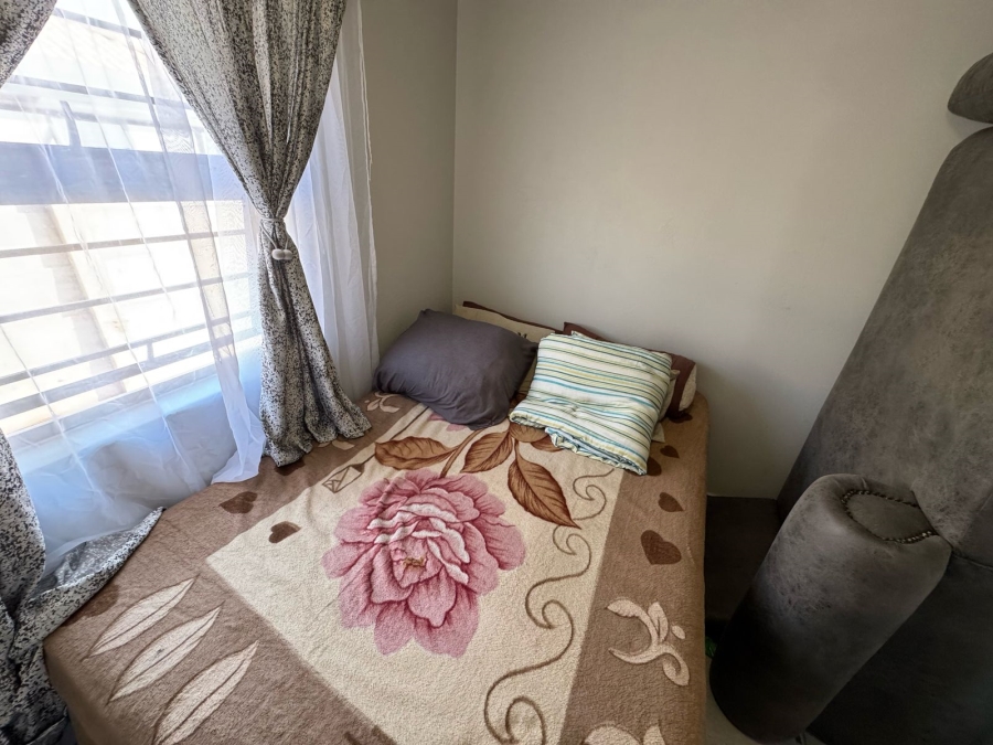 To Let 3 Bedroom Property for Rent in Protea Glen Gauteng