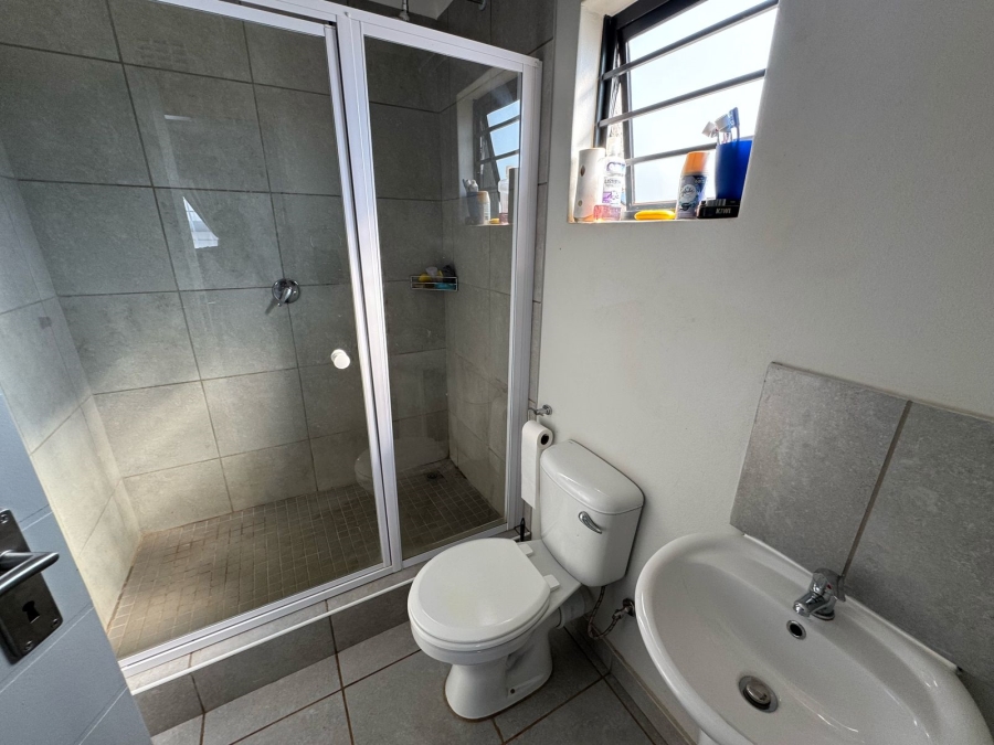 To Let 3 Bedroom Property for Rent in Protea Glen Gauteng