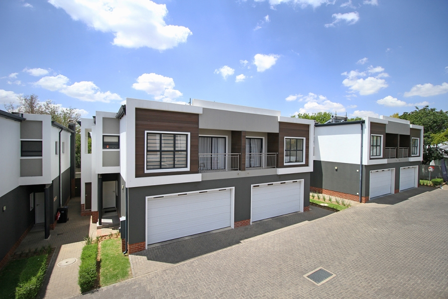 3 Bedroom Property for Sale in Sunninghill Gauteng