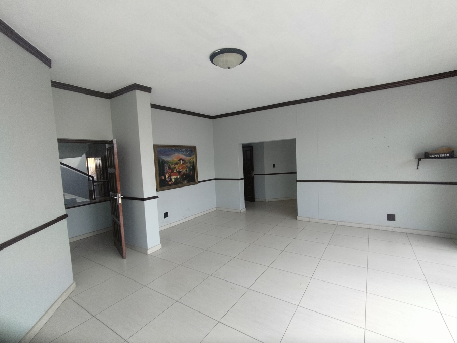 9 Bedroom Property for Sale in Florauna Gauteng