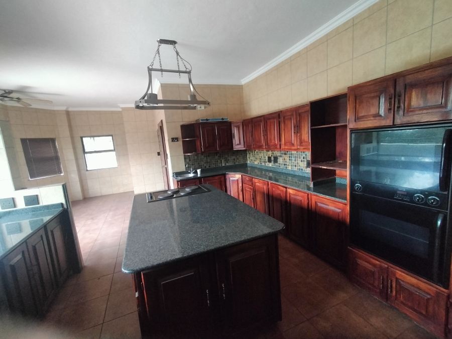 9 Bedroom Property for Sale in Florauna Gauteng