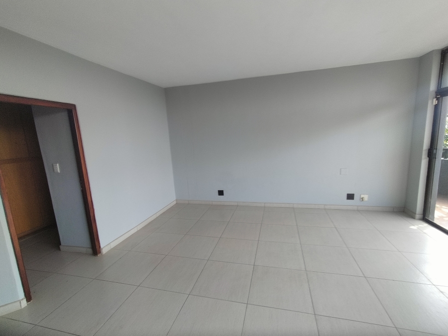 9 Bedroom Property for Sale in Florauna Gauteng