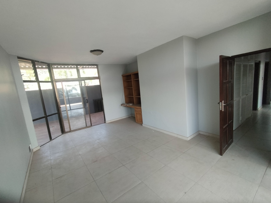 9 Bedroom Property for Sale in Florauna Gauteng